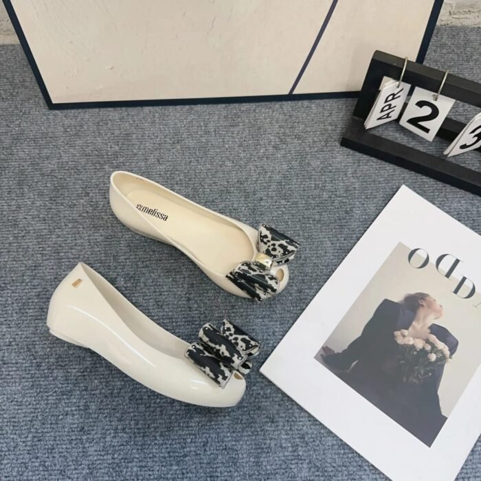 Women's Jelly Fish Mouth Bowknot Shoes White Black | Stylish Melissa Style Jelly Pumps - Image 2